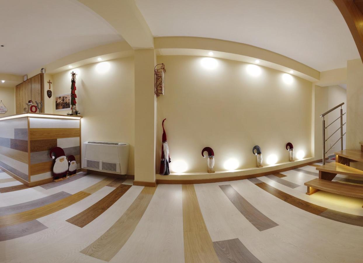 Abete Bianco - Albergo Del Natale Камильятелло-Силано Экстерьер фото